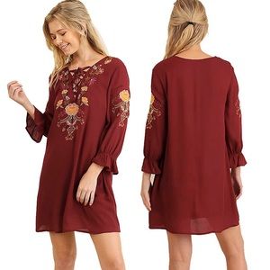 NWT Umgee Floral Embroider Peasant Shift Dress
